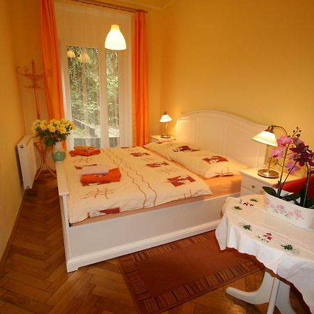 Apartment No. 12 Trziste 29 Karlovy Vary Exterior photo